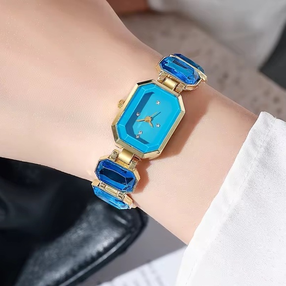 Golden Sapphire Turquoise Classic Wristwatch